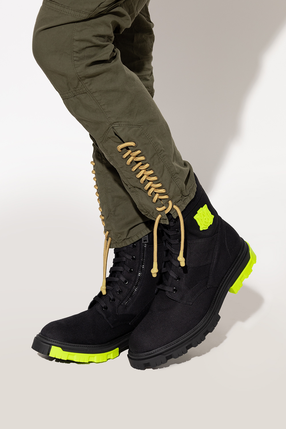 Combat boots Amiri nikelab air max plus la requin sneakers release photos snkrs SchaferandweinerShops TW